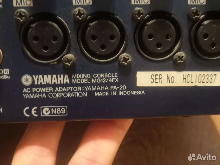 Микшерный пульт yamaha mg 12/4FX