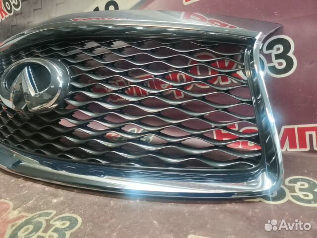 Решетка радиатора Infiniti QX60