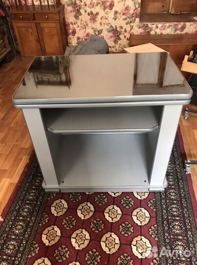 Подставка для телевизора