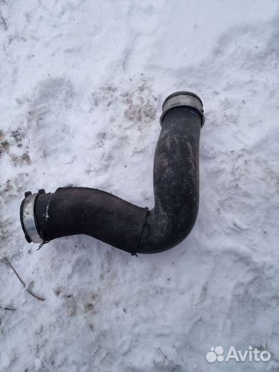 7L6145738A Напорный шланг toureg 3.0 tdi