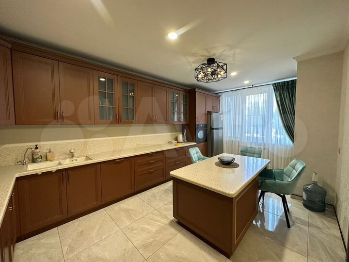 4-к. квартира, 120 м², 2/24 эт.