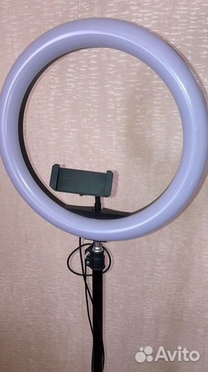 Кольцевая лампа со штативом