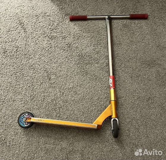 Трюковой самокат кастом парк