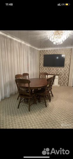 Деревянная кухонная мебель