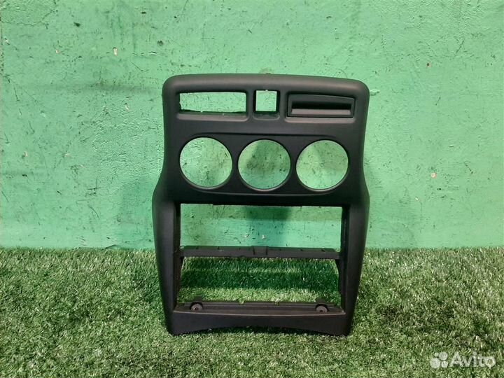 Рамка магнитолы Citroen C3 Picasso 2009