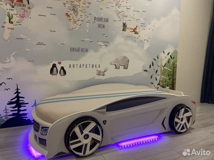 Детская кровать машинка