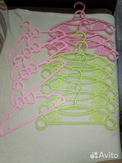 Плечики детские