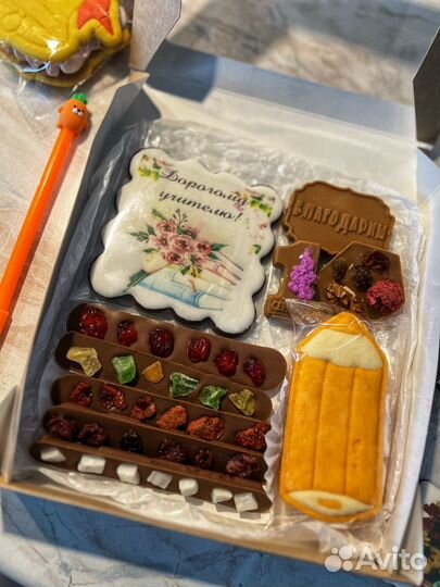 Наборы из шоколада к 1 сентября