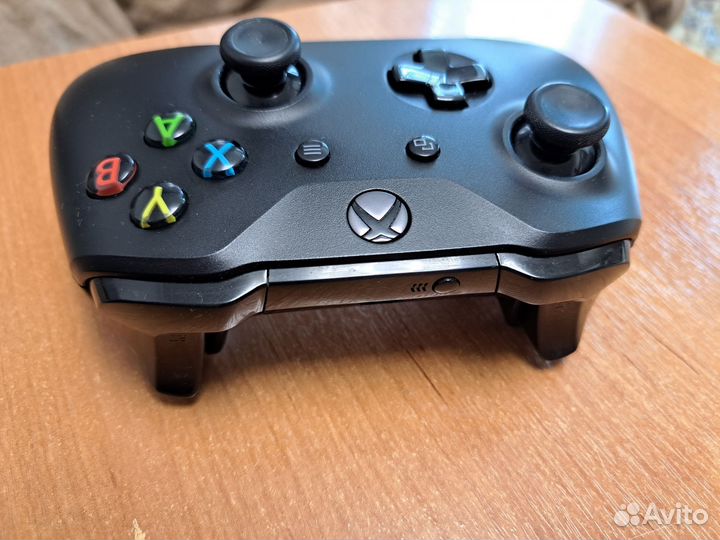 Геймпад Xbox One