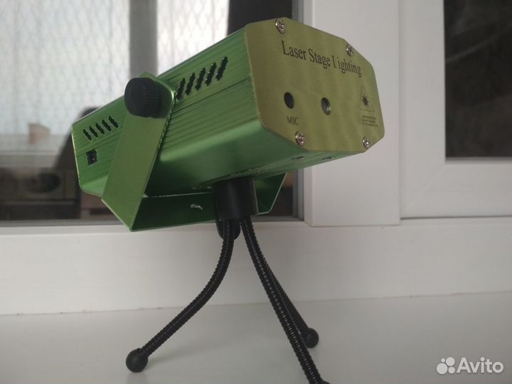 Лазерный световой проектор