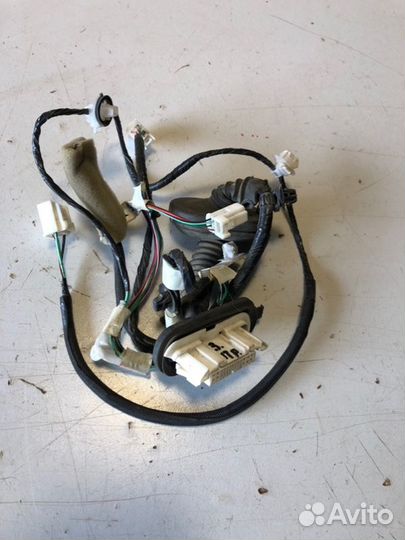 Проводка двери задняя правая Toyota Camry V50