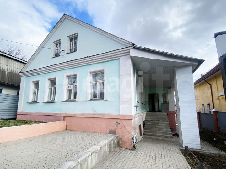 Дом 206 м² на участке 6 сот.