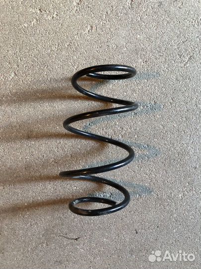 Пружина BMW E39