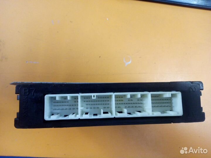 Блок управления Двигателем Subaru Tribeca