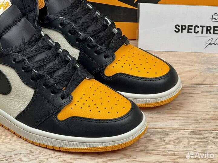 Кроссовки Nike Air Jordan 1 High Yellow toe