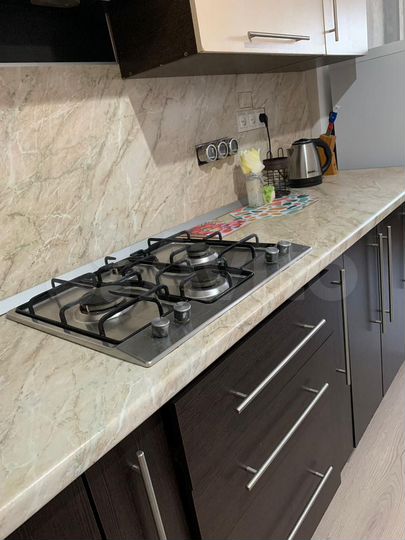 2-к. квартира, 56 м², 6/9 эт.