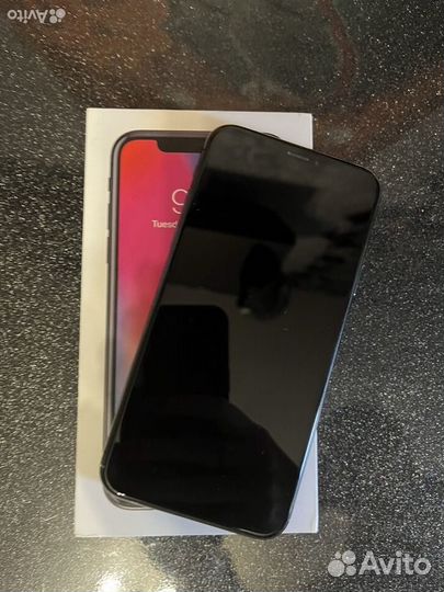 iPhone X, 64 ГБ