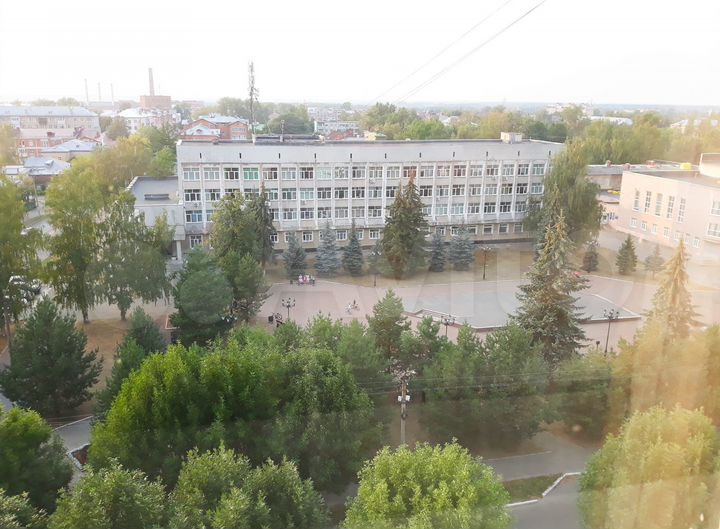 Комната 12 м² в 8-к., 9/9 эт.