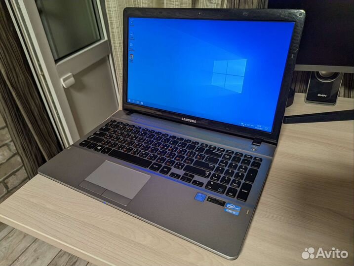 Ноутбук Samsung i3-3120M/GeForce 710M/128SSD/4RAM