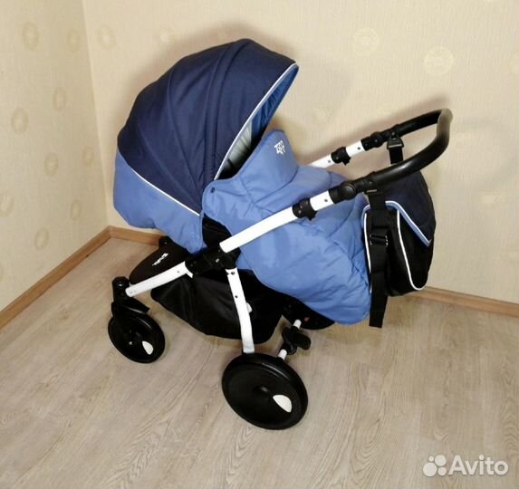 Детская колясаа 2 в 1