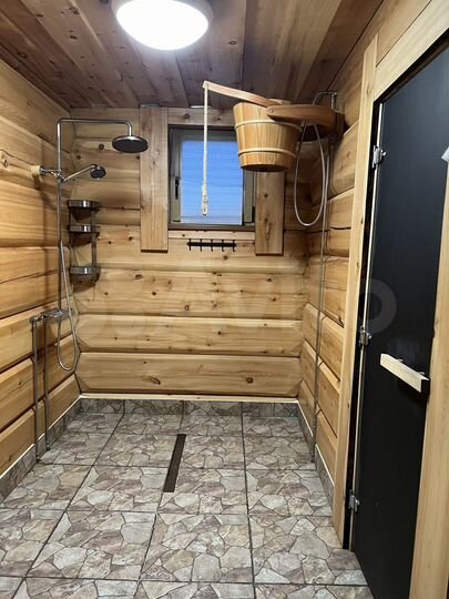 Коттедж 190 м² на участке 10 сот.