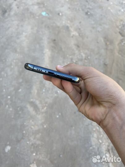 Телефон iPhone 11 pro