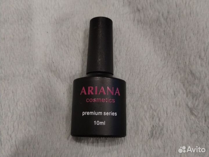 70 шт Гель лаки просрок ariana + 2 санитайзера