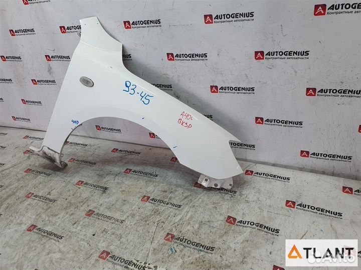 Крыло переднее правое mazda axela