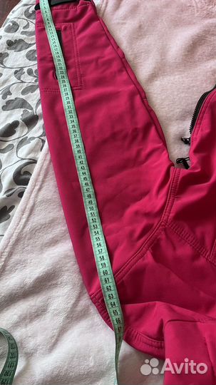 Анорак, сноубордическая и горнолыжная куртка