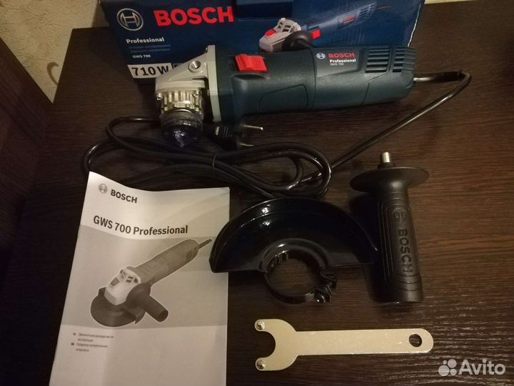 Ушм болгарка bosch GWS 700 Professional
