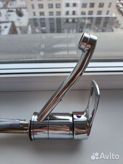 Смеситель для раковины