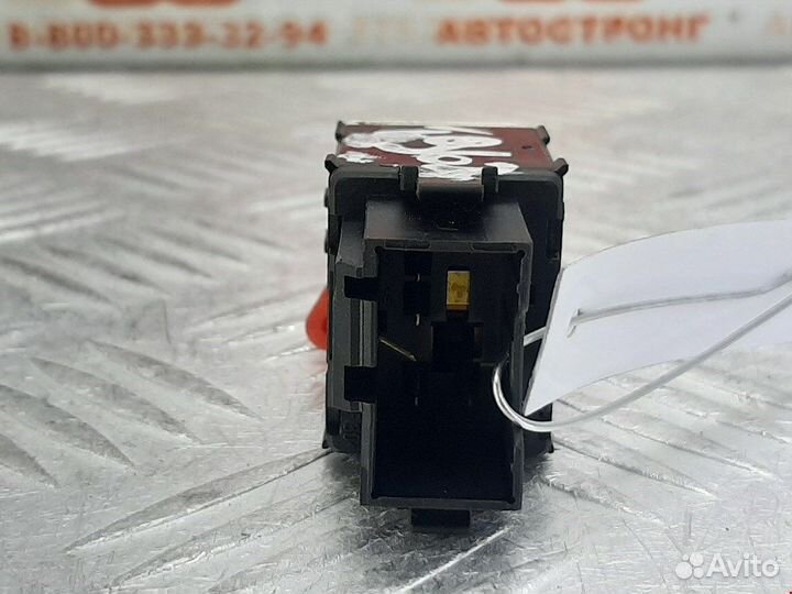 Кнопка аварийной сигнализации для Skoda Fabia 1