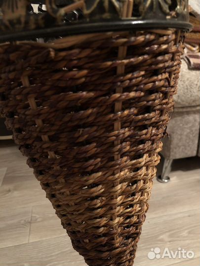 Подставка для цветов ручной работы