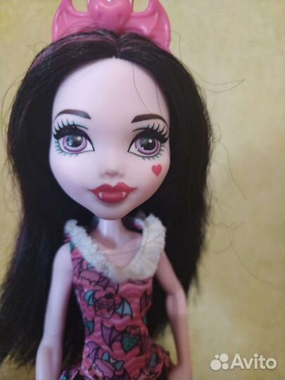 Кукла Монстер Хай Дракулаура