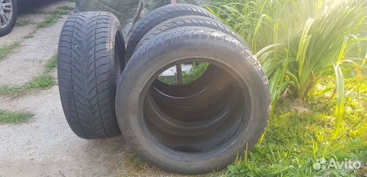 Goodyear UltraGrip SUV 255/55 R19