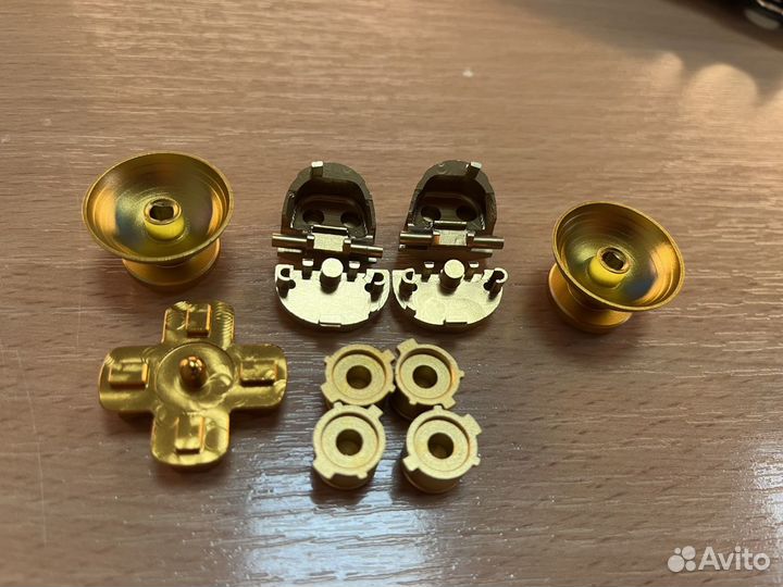 Металические стики и кнопки