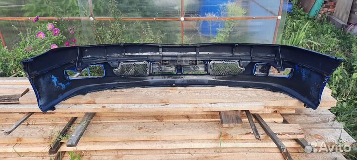 Бампер на таёта avensis