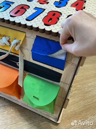 Бизиборд домик