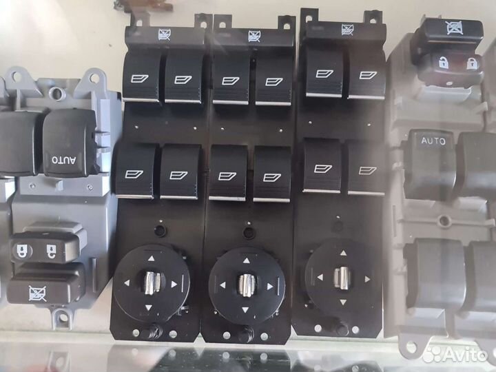 Блок (кнопки) стеклоподъемника форд фокус 3