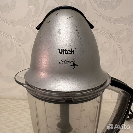 Измельчитель Vitek VT-1640