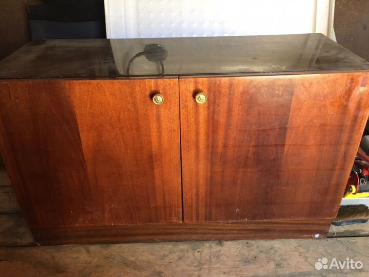 Тумба под телевизор