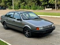 Volkswagen Passat 1.8 MT, 1992, 355 000 км, с пробегом, цена 420 000 руб.