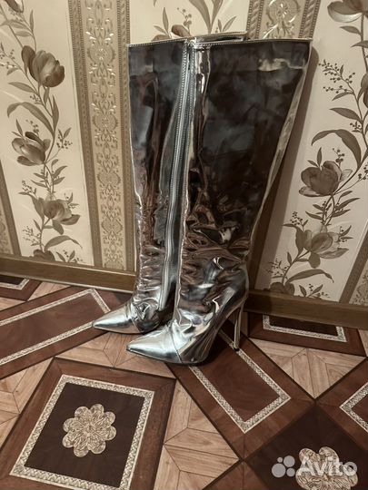 Серебряные сапоги 38