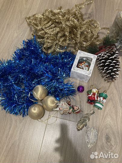 Новогодние украшения