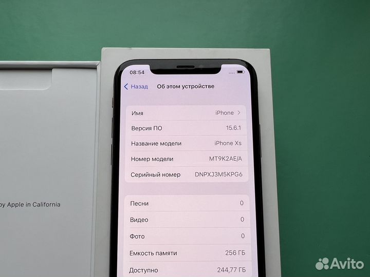 iPhone Xs, 256 ГБ