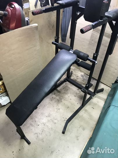 Универсальный тренажер для дома - напольный турник