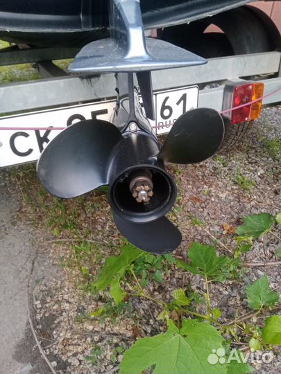 Лодка с мотором