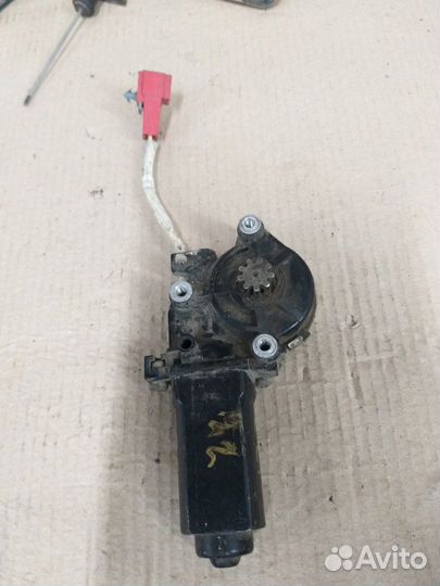 Мотор стеклоподъемника Chrysler Concorde крайслер