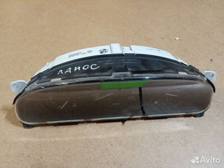 Панель приборов Chevrolet Lanos