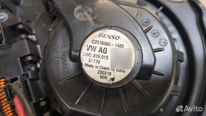 Двигатель отопителя Skoda Octavia (A7), 2019